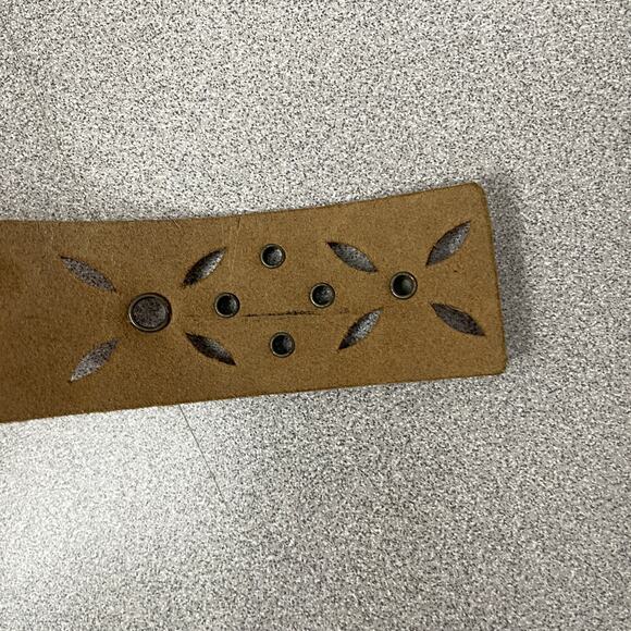 Fossil Womens Pink Leather Belt Medium Silver Buckle Boho Floral Cut Out Stud - Picture 9 of 10